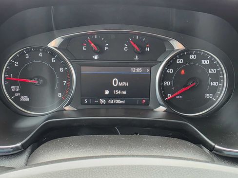 Used 2025 Chevrolet Blazer LT AWD/4WD image 24