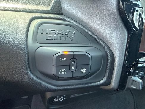 Certified 2026 RAM 2500 Big Horn AWD/4WD image 27
