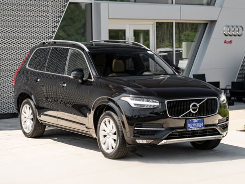 Used 2016 Volvo XC90 T6 Momentum w/ Momentum Plus Package AWD/4WD image 2