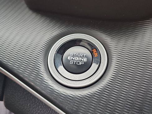 Used 2025 Jeep Grand Cherokee L Laredo w/ Luxury Tech Group I RWD image 39