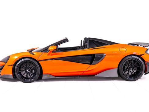 Used 2020 McLaren 600LT Spider image 2