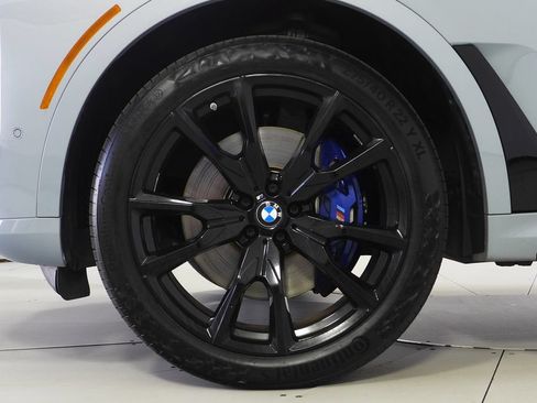 Certified 2023 BMW X7 xDrive40i w/ M Sport Package AWD/4WD image 5
