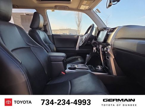 Used 2019 Toyota 4Runner SR5 Premium image 17