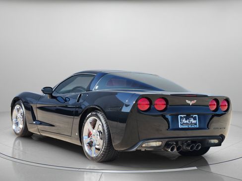 Used 2009 Chevrolet Corvette Coupe w/ Preferred Equipment Group RWD image 3