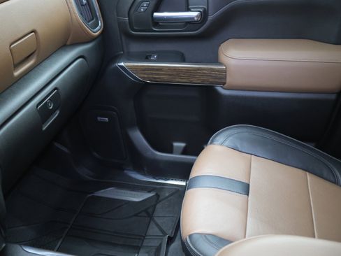 Used 2023 Chevrolet Silverado 3500 High Country image 13