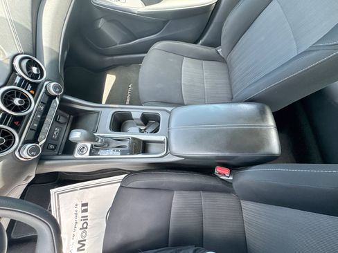 Used 2024 Nissan Sentra SV FWD image 20