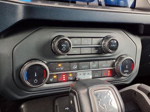 Used 2022 Ford Bronco Outer Banks image 13