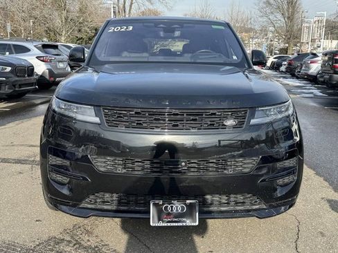 Used 2023 Land Rover Range Rover Sport SE Dynamic image 2