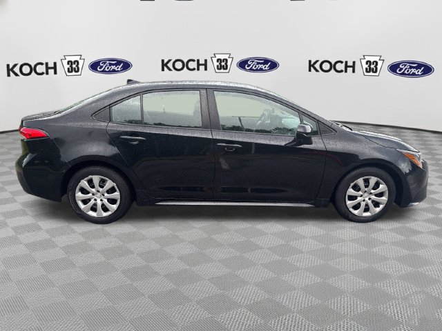 Used 2023 Toyota Corolla LE FWD image 6