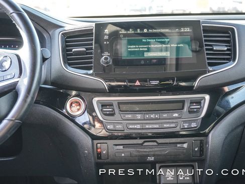 Used 2020 Honda Pilot Touring image 30