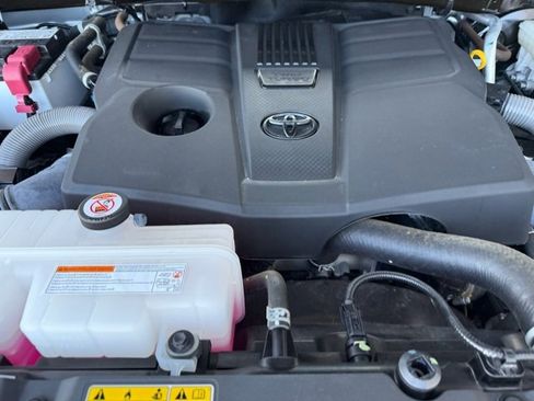 Used 2024 Toyota Tundra Limited image 35