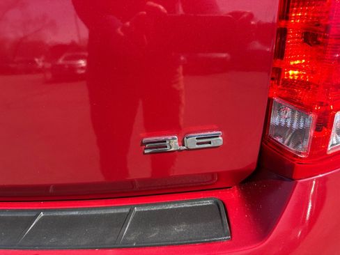 Used 2013 Cadillac SRX Luxury image 10