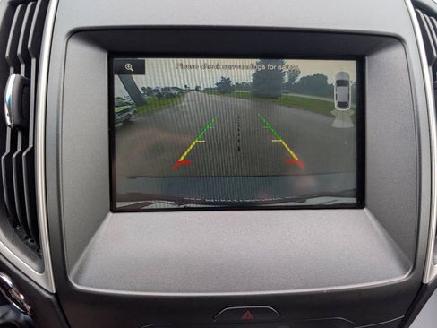 Used 2015 Ford Edge SEL w/ Equipment Group 201A AWD/4WD image 18
