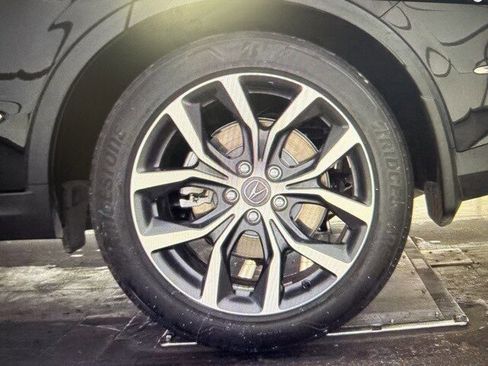 Used 2023 Acura MDX SH-AWD Technology Package image 7