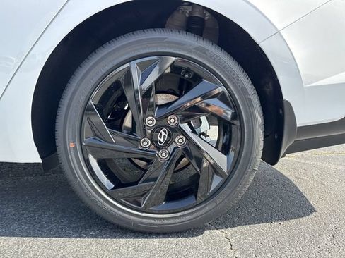New 2026 Hyundai Elantra SEL Sport Premium FWD image 21