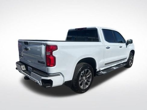 New 2026 Chevrolet Silverado 1500 High Country w/ Technology Package AWD/4WD image 3
