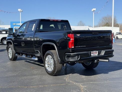 New 2025 Chevrolet Silverado 2500 LT w/ Z71 Chrome Sport Edition image 9