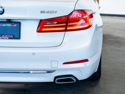 Used 2018 BMW 540i xDrive image 28