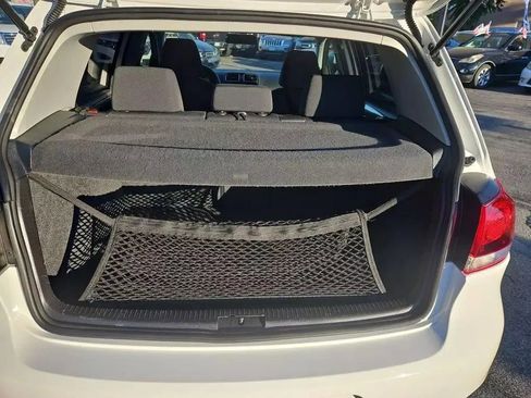 Used 2011 Volkswagen Golf 4-Door image 14