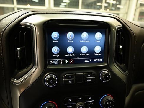 Used 2019 Chevrolet Silverado 1500 LTZ image 18