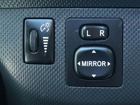 Used 2014 Scion xD image 41