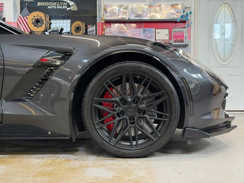 Used 2017 Chevrolet Corvette Z06 RWD image 13