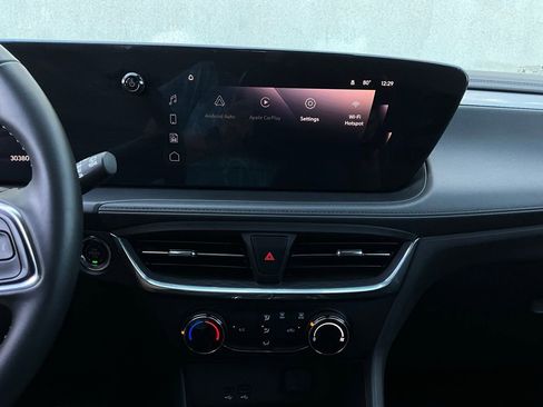 Used 2025 Buick Encore GX Preferred image 25