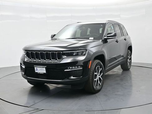 New 2025 Jeep Grand Cherokee Limited image 3