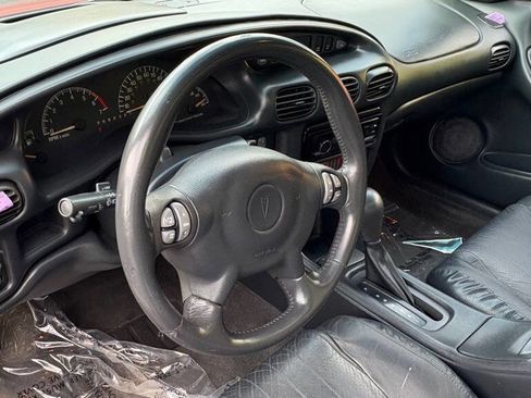 Used 2002 Pontiac Grand Prix GTP image 10