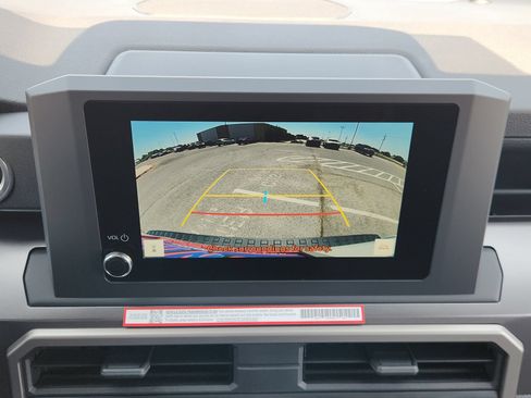 New 2026 Toyota 4Runner SR5 AWD/4WD image 18