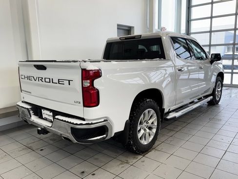 Used 2019 Chevrolet Silverado 1500 LTZ image 39