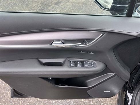 Used 2024 Cadillac XT6 Luxury image 18