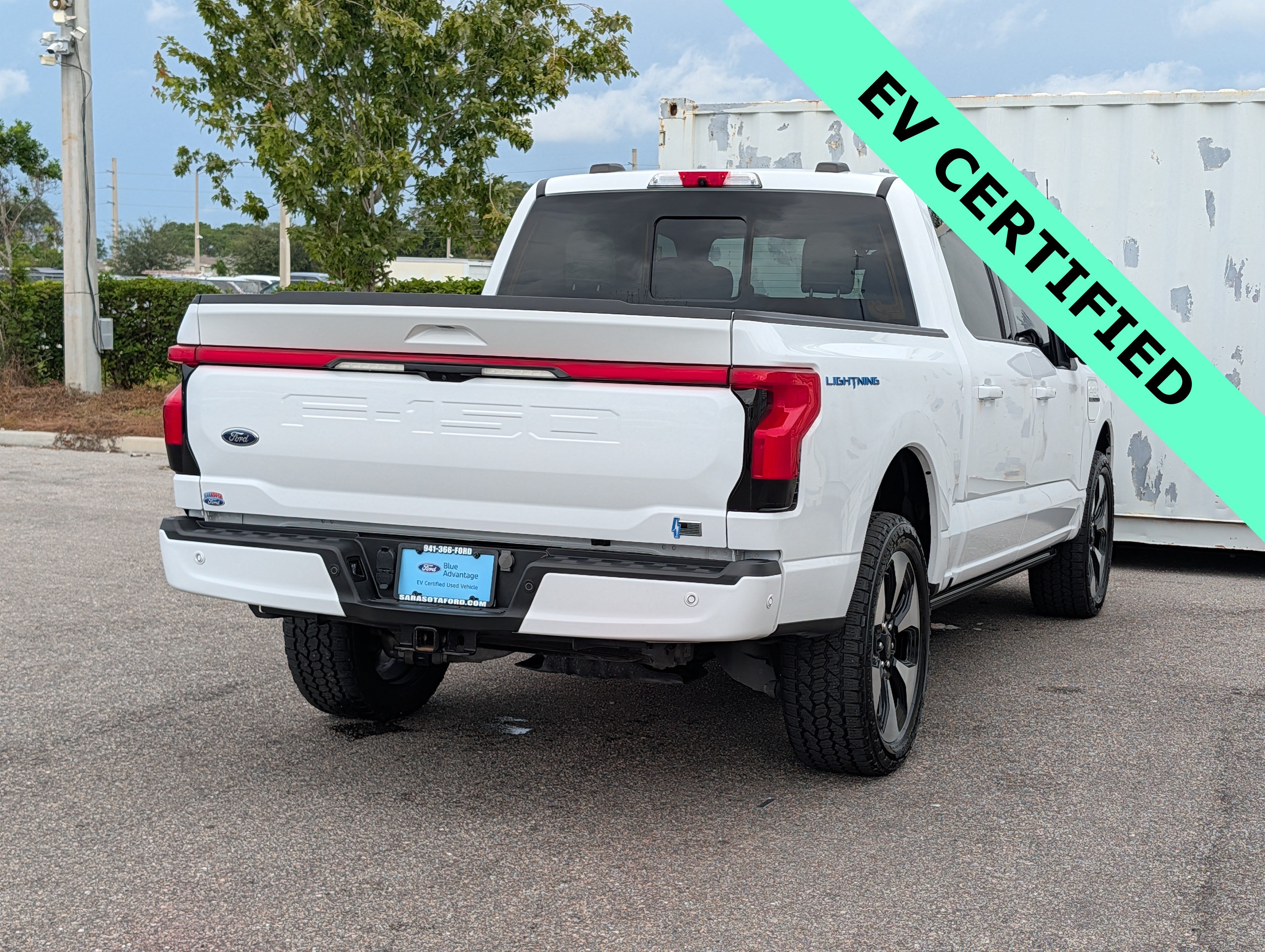 Certified 2023 Ford F150 Lightning Platinum AWD/4WD image 5