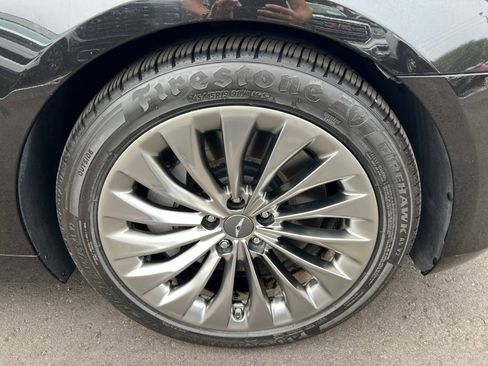 Used 2019 Genesis G90 5.0 Ultimate image 13