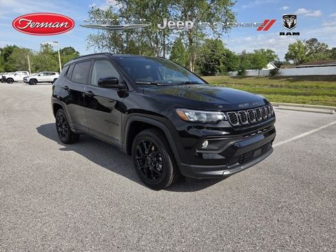 New 2026 Jeep Compass Latitude AWD/4WD image 1