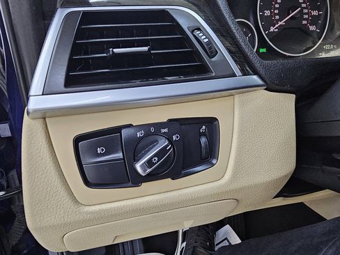 Used 2017 BMW 330i xDrive Sedan image 35