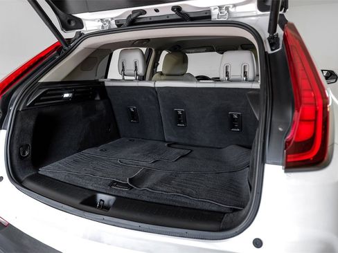 Used 2023 Cadillac XT4 Luxury image 55