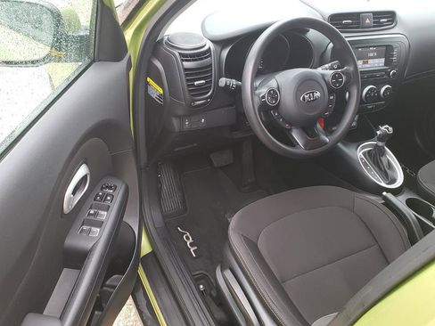 Used 2019 Kia Soul Base image 15