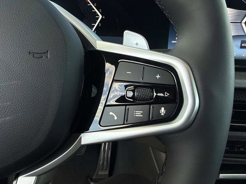 New 2026 BMW 330i Sedan w/ M Sport Package RWD image 32