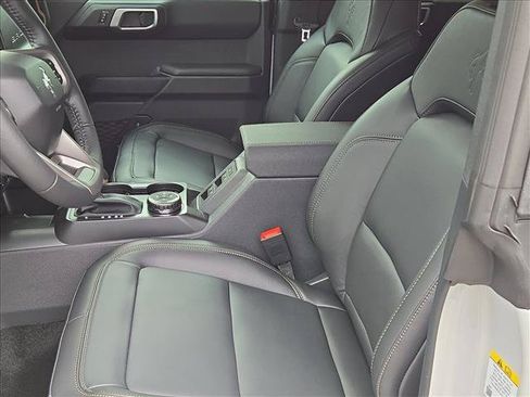 New 2026 Ford Bronco Badlands AWD/4WD image 4