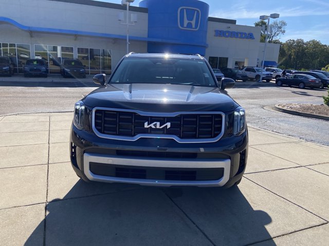 Used 2025 Kia Telluride S FWD image 4