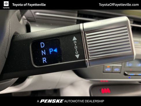 Used 2025 Hyundai Kona SEL image 31