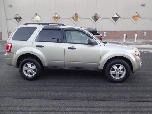 Used 2012 Ford Escape XLT image 10