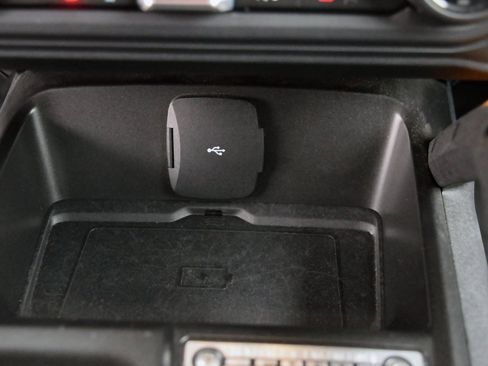 Used 2023 Ford Bronco Badlands image 23