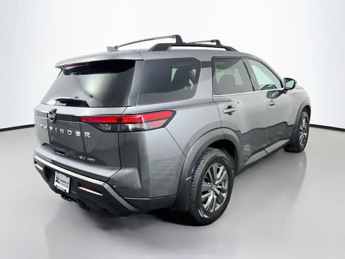 Used 2024 Nissan Pathfinder SV w/ SV Premium Package AWD/4WD image 7