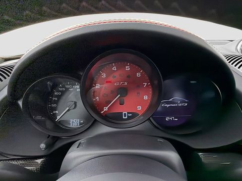 Certified 2025 Porsche 718 Cayman GTS RWD image 17