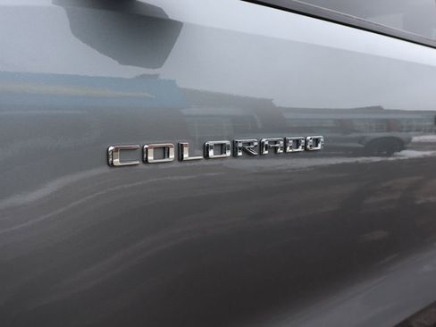 Used 2024 Chevrolet Colorado Trail Boss w/ Technology Package image 9