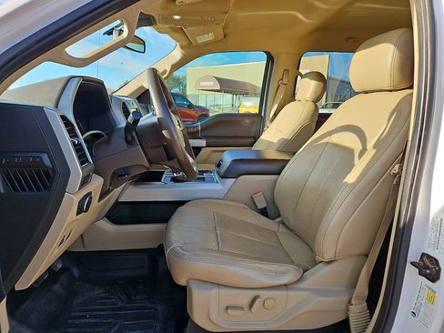 Used 2019 Ford F150 Lariat image 9