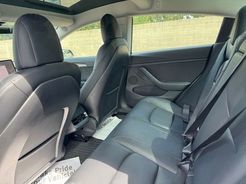 Used 2022 Tesla Model 3 Long Range AWD/4WD image 13
