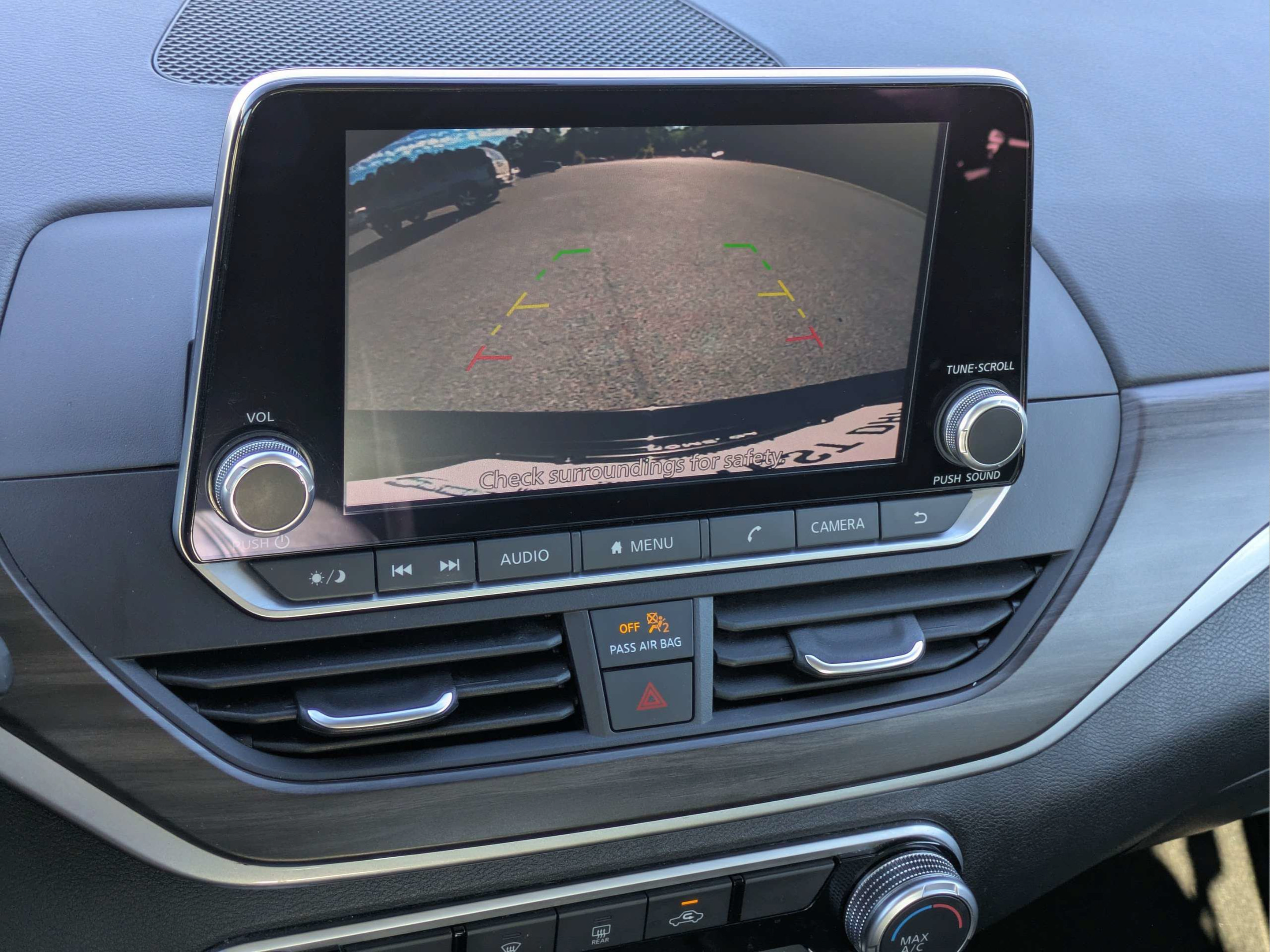 Used 2025 Nissan Altima 2.5 SV FWD image 18